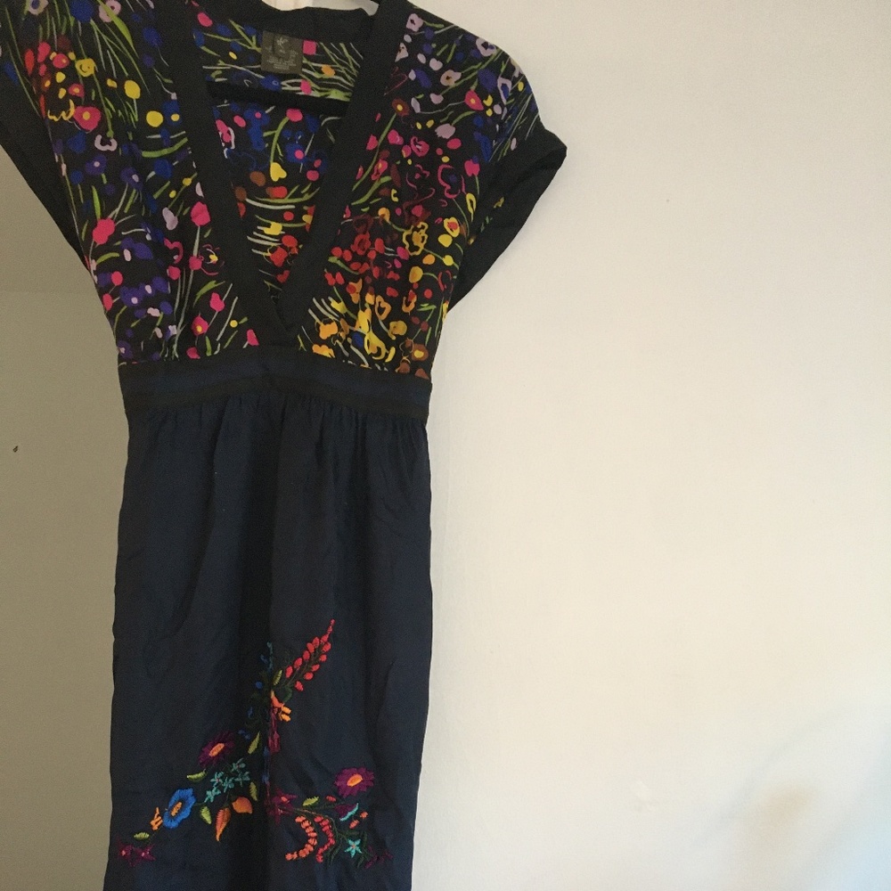 Anthropologie Fei Floral Embroidered